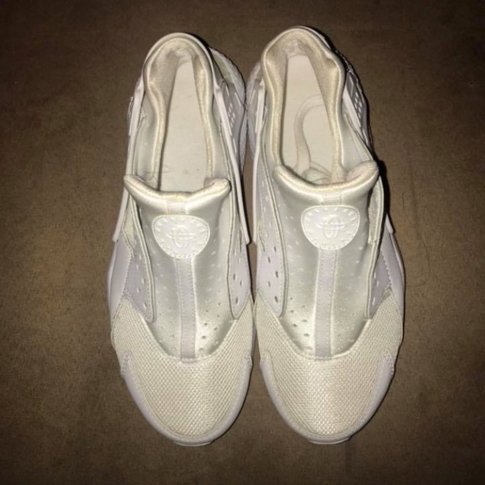 White Huaraches size 5.5